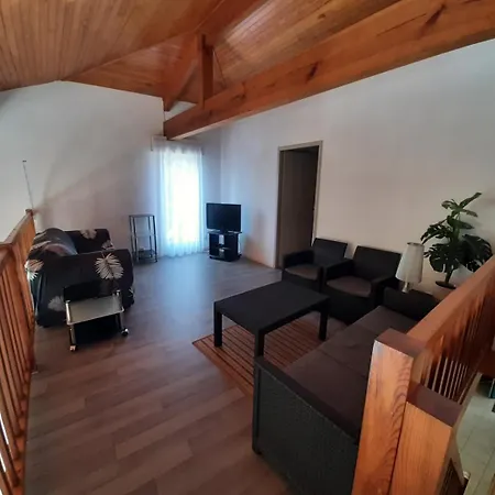 Vakantiehuis Duplex Avec Piscine Au Bord Du Golf De Moliets-et-Maa